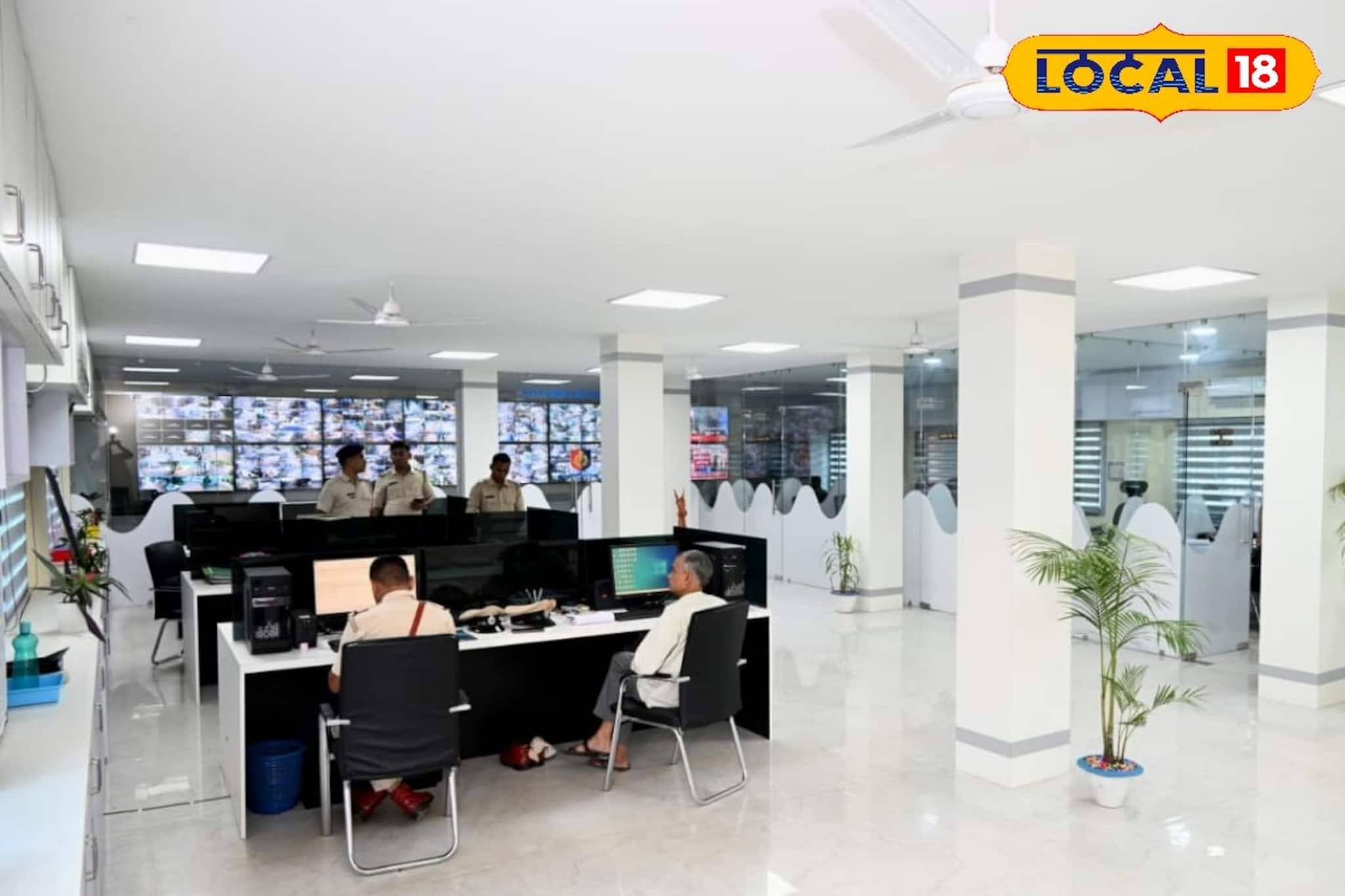 বাঁকুড়া পুলিশে 'মডার্ন যুগ'! তৈরি ঝাঁ চকচকে ফাইভ স্টার হোটেলের মতো কন্ট্রোল রুম, চলবে বিশেষ নজরদারি