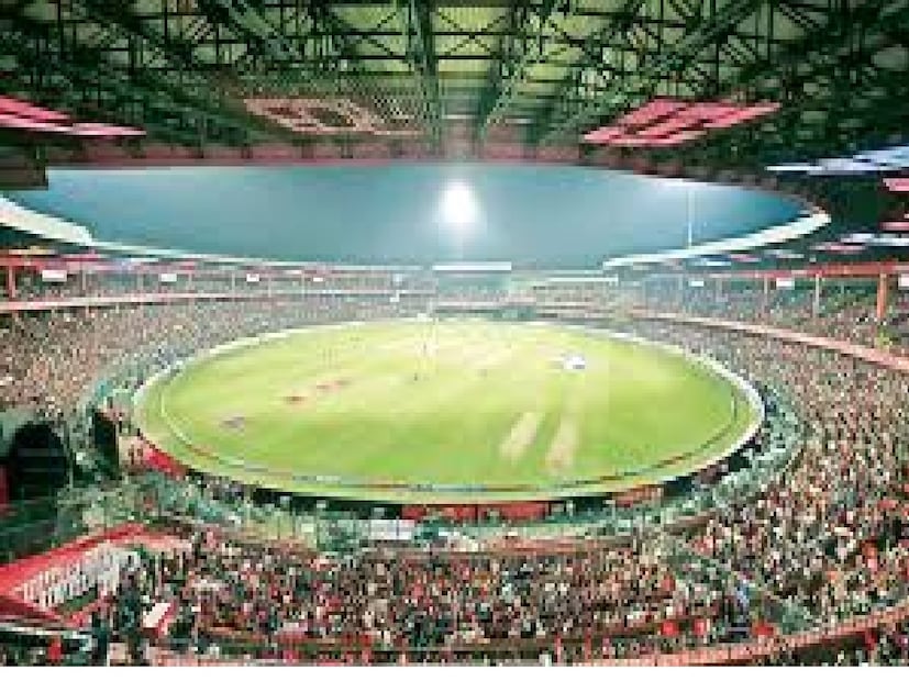 ভারতীয় দল তাদের ম্যাচগুলি চারটি প্রধান শহর - মুম্বই, দিল্লি, কলকাতা এবং চেন্নাই - তে খেলবে এবং বেঙ্গালুরু কয়েকটি প্রস্তুতি ম্যাচ আয়োজনের সুযোগ পেতে পারে। তবে প্রস্তুতি ম্যাচগুলি সেন্টার অফ এক্সিলেন্স (CoE) নাকি এম. চিন্নাস্বামী স্টেডিয়ামে অনুষ্ঠিত হবে তা এখনও দেখার বিষয়।