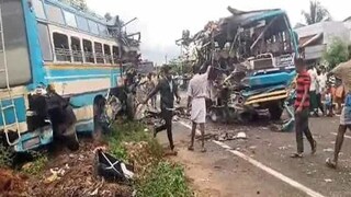 ভয়াবহ বাস দুর্ঘটনা