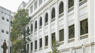 কলকাতা বিশ্ববিদ্যালয়ে শিক্ষকের ঘাটতি চরমে! ৫০% পদ ফাঁকা! অবশেষে শুরু হবে নিয়োগ, অনুমোদন সিন্ডিকেটের কলকাতা বিশ্ববিদ্যালয়ে শিক্ষকের ঘাটতি চরমে! ৫০% পদ ফাঁকা! অবশেষে শুরু হবে নিয়োগ, অনুমোদন সিন্ডিকেটের