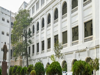 কলকাতা বিশ্ববিদ্যালয়ে শিক্ষকের ঘাটতি চরমে! ৫০% পদ ফাঁকা! অবশেষে শুরু হবে নিয়োগ, অনুমোদন সিন্ডিকেটের কলকাতা বিশ্ববিদ্যালয়ে শিক্ষকের ঘাটতি চরমে! ৫০% পদ ফাঁকা! অবশেষে শুরু হবে নিয়োগ, অনুমোদন সিন্ডিকেটের