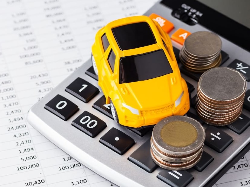 ডাউন পেমেন্টকে অবমূল্যায়ন করা যাবে নাসঞ্চয় থেকে সর্বাধিক ডাউন পেমেন্ট করতে হবে। ডাউন পেমেন্ট যত বেশি হবে, ঋণের পরিমাণ তত কম হবে এবং গ্রাহকের উপর ব্যাঙ্কের আস্থা তত বেশি হবে। একটি বৃহত্তর ডাউন পেমেন্ট কেবল EMI কম করে না, বরং সুদের হার নিয়ে আলোচনা করার সুযোগও দেয়।