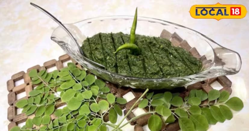 গ্রামীণ মহিলারা বলেন এই খাবার না বানিয়ে খেলে বোঝা যাবে না কতটা মজাদার! একবার খেলে মন ভরে যায়।শীতের দুপুরে এক থালা গরম ভাত আর সঙ্গে সজনে পাতার পেলকা স্বাদের সঙ্গে মিশে থাকে উত্তরবঙ্গের মাটির গন্ধ, ঐতিহ্য আর স্বাস্থ্যের বার্তা।