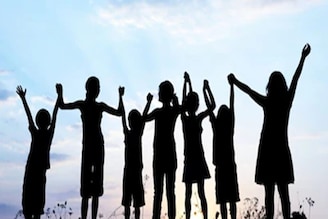 সন্তানের ভবিষ্যৎ সুরক্ষিত করার জন্য ৫ বিনিয়োগ পরিকল্পনা অপরিহার্য, জেনে নিন