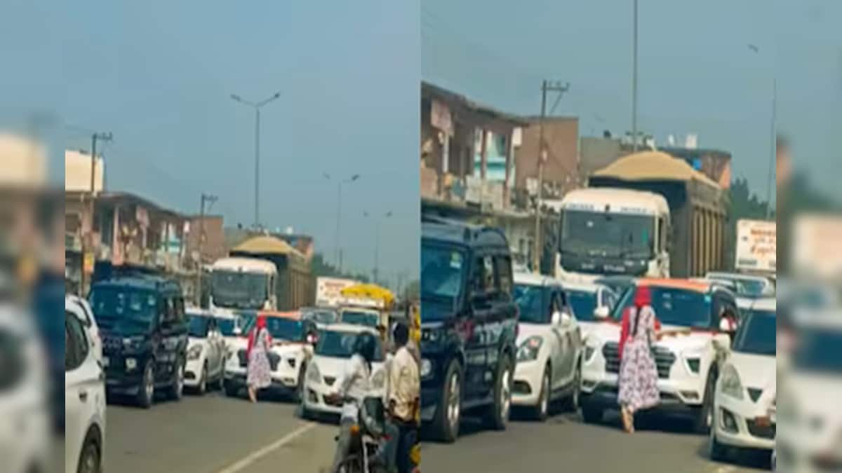 প্রেমিক বিয়ে করতে যাচ্ছেন, অসহায় প্রেমিকার বাধা দেওয়ার চেষ্টা দেখে মন ভাঙল নেট দুনিয়ারও প্রেমিক বিয়ে করতে যাচ্ছেন, অসহায় প্রেমিকার বাধা দেওয়ার চেষ্টা দেখে মন ভাঙল নেট দুনিয়ারও