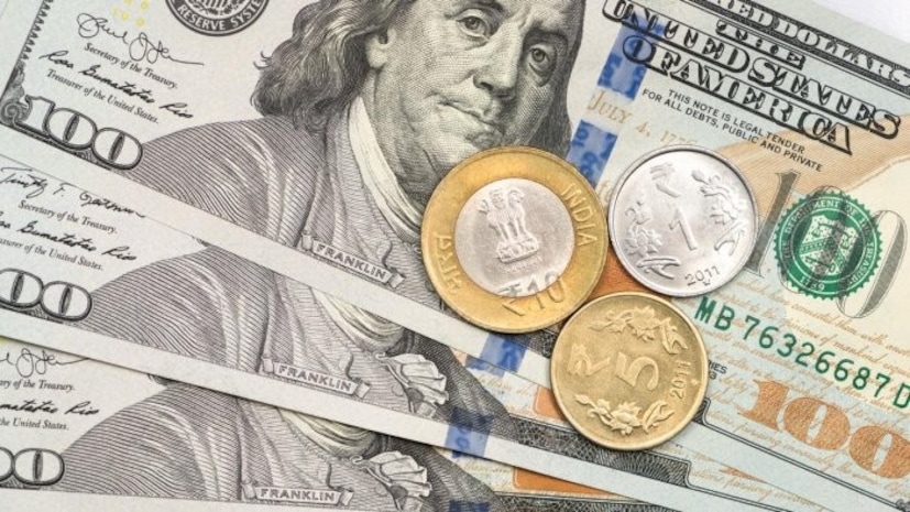 এর থেকেই বোঝা যায় ভারতীয় রুপির চেয়ে মার্কিন ডলার বেশ অনেকটাই বেশি শক্তিশালী। আর তাই ভারতের ১ লক্ষ টাকা সেদেশে প্রায় মুহূর্তেই শেষ হয়ে যাবে। Image : News18