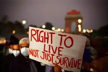 শীতের দিল্লিতে তীব্র হচ্ছে বিষ ধোঁয়ার দাপট! স্থায়ী সমাধান চেয়ে রাজপথে বিক্ষোভ বাসিন্দাদের