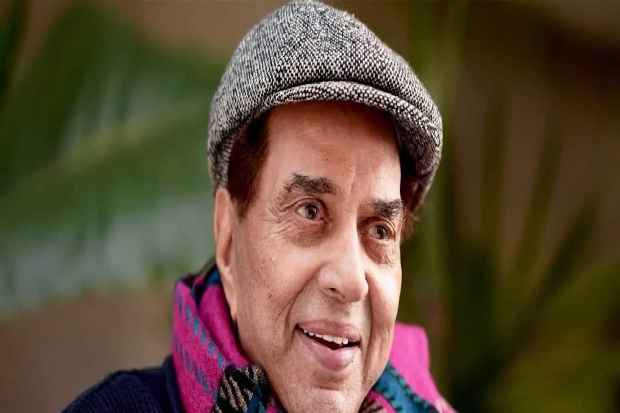 রেলের কেরানি থেকে বলিউডের ‘হি-ম্যান’! মাসে ১২৫ টাকা মাইনের চাকরি ছেড়ে তারকাখ্যাতি অর্জন করেছিলেন ধর্মেন্দ্র!