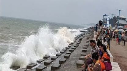 দিঘায় বড়দিন-নববর্ষে যানজট এড়াতে টোটো চলাচলে নিষেধাজ্ঞা জারি দিঘায় বড়দিন-নববর্ষে যানজট এড়াতে টোটো চলাচলে নিষেধাজ্ঞা জারি