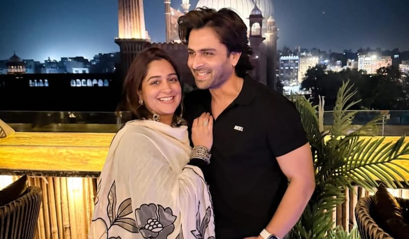 তিনি অধ্যবসায় এবং সাহসিকতার সঙ্গে এই রোগের সঙ্গে লড়াই করেছেন। এখন, তিনি আবারও খবরে এসেছেন, কারণ তিনি সম্প্রতি ভারতী সিং এবং হর্ষ লিম্বাচিয়ার পডকাস্টে তার অসুস্থতা এবং আরোগ্যের যাত্রা সম্পর্কে খোলামেলা কথা বলেছেন।