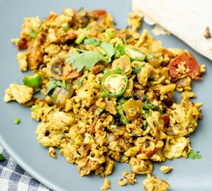 নামমাত্র তেল, মশলার বালাই নেই, বানিয়ে ফেলুন 'অন্ডা ভুর্জি', রেসিপিতে একটু 'ট্যুইস্ট' থাকল