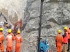 ২০ ঘণ্টা পার, উত্তরপ্রদেশের সোনভদ্রের পাথর খাদানে এখনও আটকে ২০ শ্রমিক, মৃত ১