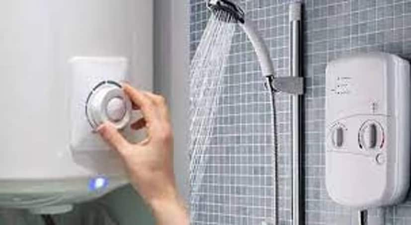 গিজারের জল ব্যবহার: আমরা স্নান করার সময় বা বাসন ধোয়ার সময় প্রতিবার গিজার চালু করি। তবে, প্রথমেই ট্যাপটি খুলে পরীক্ষা করা উচিত যে গরম জল পড়ছে কি না। যদি কেউ ইতিমধ্যেই গিজার ব্যবহার করে থাকেন, তবে গিজারে কিছু গরম জল অবশিষ্ট থাকতে পারে, যা এটি আবার ব্যবহার করা এড়াতে সাহায্য করবে। গিজারে জল কয়েক ঘণ্টা ধরে গরম থাকে। এটি বিদ্যুৎ বিল সাশ্রয় করতে পারে।