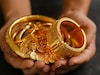 বেড়েই চলেছে দাম! আজ ৫ লক্ষ টাকার সোনা কিনলে ২০৩০ সালে তার দাম কত হবে? বিনিয়োগের আগে জানুন