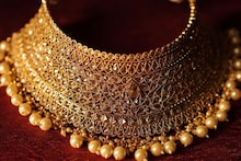 Gold Price Prediction: সোনার দাম বাড়বে, ডলার দুর্বল হবে, বিশেষজ্ঞ সতর্ক করে বলছেন বিশ্ব অস্থিরতার মধ্যে পড়তে পারে