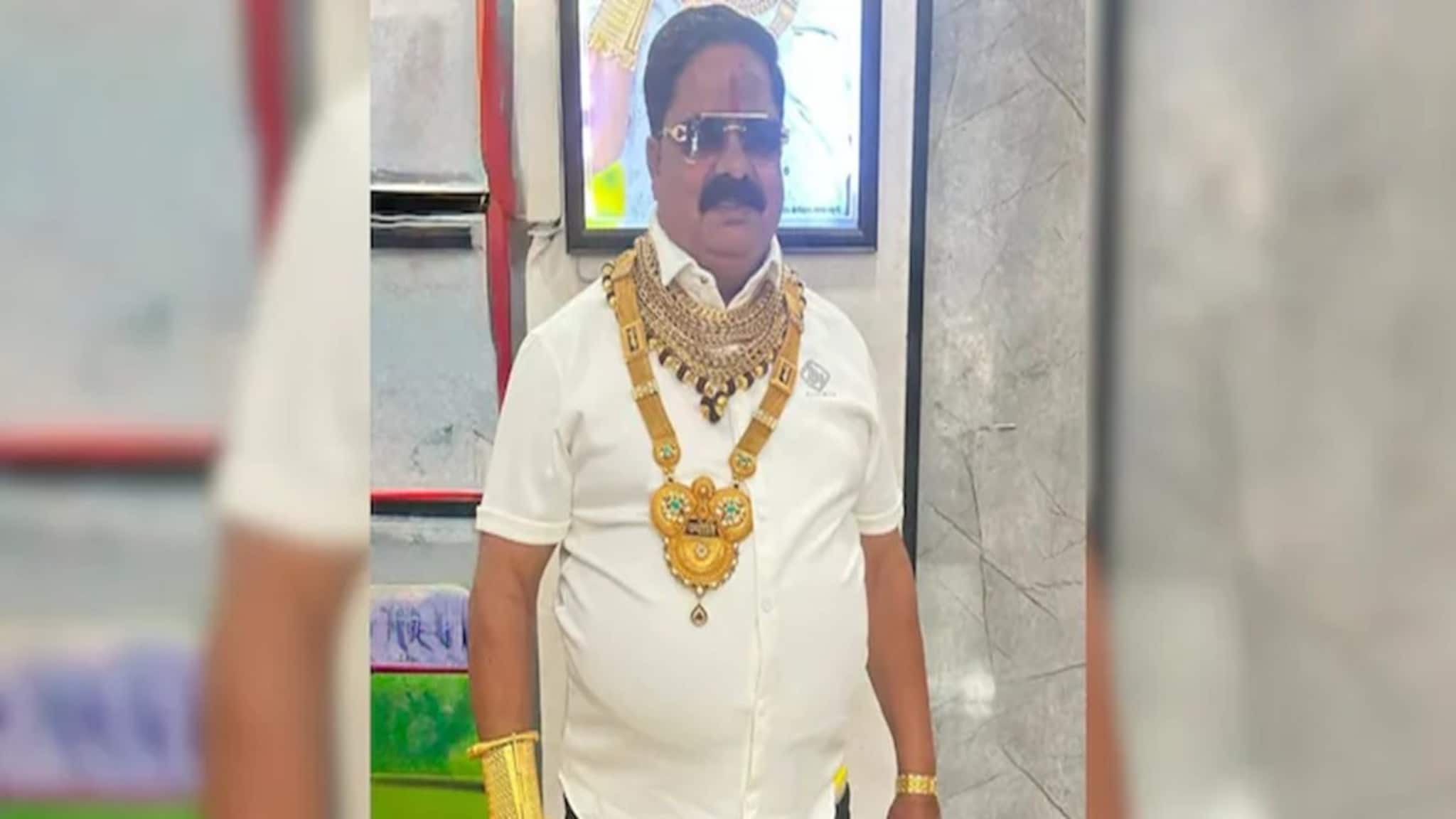 আদতে তিনি ফল ব্যবসায়ী, সারা গায়ে সাড়ে তিন কেজির সোনা পরে ঘোরেন চিতোরগড়ের 'গোল্ডম্যান'! হঠাৎ হুমকি ফোনে পাঁচ কোটি টাকার দাবি গ্যাংস্টারের