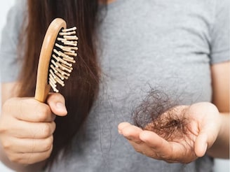 শীতকালে মুঠো মুঠো চুল উঠছে? 'ভেষজের রাজা'র ব্যবহারেই ফিরবে চুলের হারানো স্বাস্থ্য