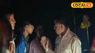 দেহ তোলার সময় পুলিশ বাহিনী 