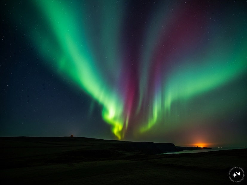 ব্রিটিশ জিওলজিক্যাল সার্ভে (BGS) ঘোষণা করেছে যে তারা স্পেস ওয়েদার সতর্কতাকে সর্বোচ্চ স্তরে নিয়ে গেছে। ঝড়ের তীব্রতার কারণে ব্রিটেনে বিরল উজ্জ্বল অরোরা দেখা গেছে। বিশেষজ্ঞরা আশঙ্কা করছেন, দ্বিতীয় পর্যায়ের ঝড়টি গত দুই দশকের সবচেয়ে বড় সৌরঝড় হয়ে উঠতে পারে। NOAA স্কেলে এটি G5 স্তরে পৌঁছাতে পারে বলেও ধারণা।