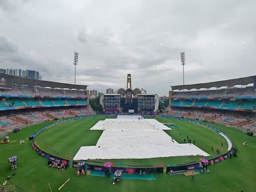 দক্ষিণ-দক্ষিণ-পশ্চিম দিক থেকে ১৩-১৭ কিমি/ঘণ্টা বেগে বাতাস বইবে, এবং ৩০ কিমি/ঘণ্টা বেগে ঝোড়ো হাওয়া বইবে। দুপুরের দিকে মেঘের আবরণ ২৯% থেকে ধীরে ধীরে সন্ধ্যার মধ্যে ৭০% এরও বেশি বৃদ্ধি পাবে।