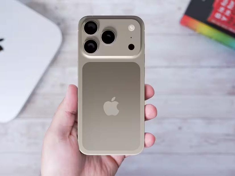 এবার Amazon iPhone 17 Pro (২৫৬জিবি)-তে তার সবচেয়ে বড় অফার দিয়েছে। প্ল্যাটফর্মের ট্রেড-ইন প্রোগ্রামের অধীনে ইউজাররা তাঁদের পুরনো স্মার্টফোন বিনিময় করে ৫৮,০০০ টাকা পর্যন্ত ছাড় পেতে পারেন। এক্সচেঞ্জ অফার পুরনো ফোনের মডেল এবং অবস্থার উপর নির্ভর করবে। যদি ডিভাইসটি সর্বাধিক এক্সচেঞ্জ অফারের জন্য যোগ্য হয়, তাহলে iPhone 17 Pro-এর দাম ১,৩৪,৯০০ টাকা থেকে কমে গিয়ে মাত্র ৭৬,৯০০ টাকা হতে পারে।