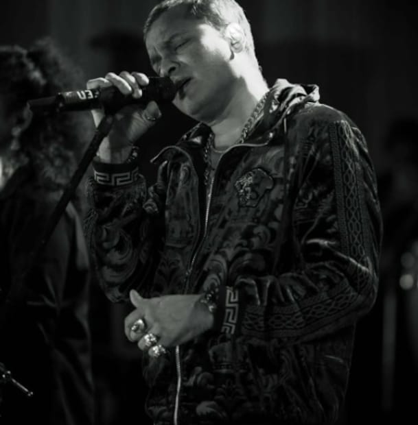 জুবিন গর্গ তাঁর কঠোর পরিশ্রম এবং নিষ্ঠার জন্য অসংখ্য পুরষ্কার পেয়েছেন। তাঁর নিষ্ঠা এবং নিষ্ঠা সর্বদা শিল্প দ্বারা স্বীকৃত। বিশেষ করে 