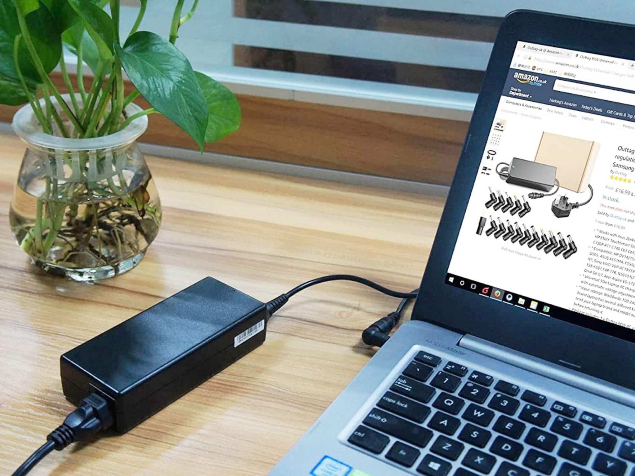 Laptop Battery Tips: ল্যাপটপ সারাক্ষণ চার্জে বসিয়ে কাজ! না জেনেই বড় বিপদ ডেকে আনছেন না তো, আসল সত্য জানালেন ইউজাররা