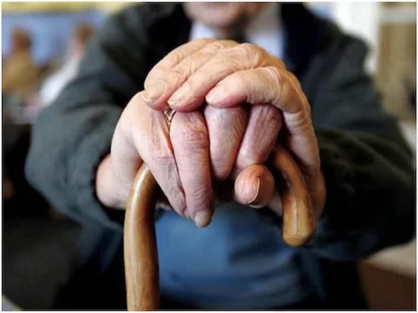 ইন্ডিয়া পোস্ট পেমেন্টস ব্যাঙ্ক (আইপিপিবি) ২০২০ সালে ডিজিটাল জীবন শংসাপত্রের ডোরস্টেপ পরিষেবা চালু করেছিল, যাতে জীবন প্রমাণ প্রদানের সময় কমাতে আধার সক্ষম বায়োমেট্রিক প্রমাণীকরণ ব্যবহার করে পেনশনভোগীদের জন্য জীবন প্রমাণ তৈরি করা যায়।