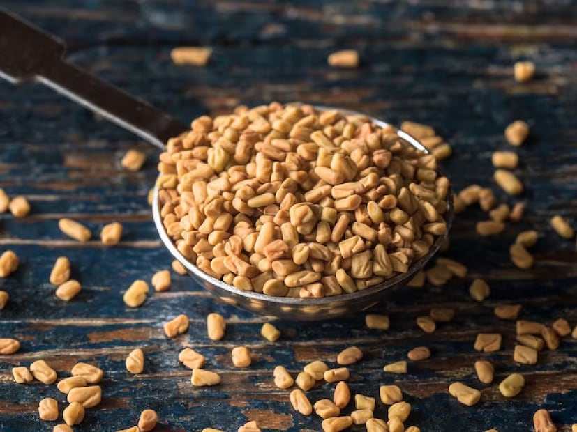 যতই মেথি উপকারী হোক না কেন, শরীরের অবস্থা বুঝে ও সীমিত পরিমাণে ব্যবহার করাই সবচেয়ে বুদ্ধিমানের কাজ। কোনও অসুবিধা বা সন্দেহ থাকলে অবশ্যই আগে চিকিৎসকের পরামর্শ নিন।