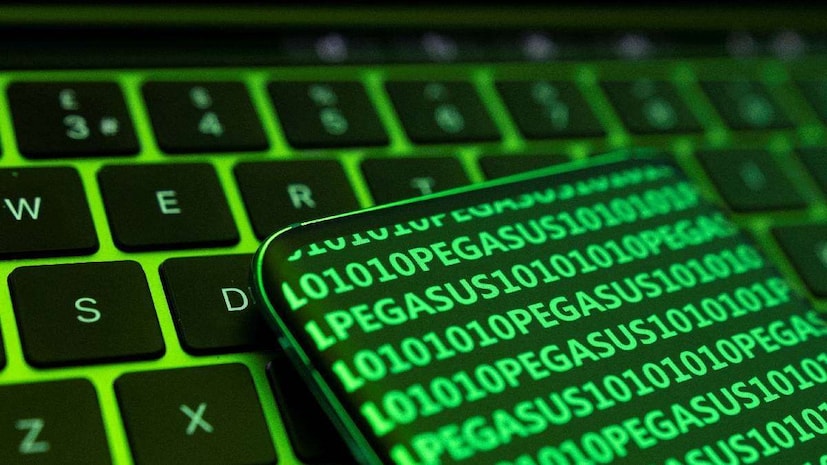 নিয়মিত সফ্টওয়্যার আপডেট করা এবং সন্দেহজনক অ্যাপ ডাউনলোড করা এড়ানো অ্যান্ড্রয়েড ব্যবহারকারীদের নিরাপত্তার জন্য অত্যন্ত গুরুত্বপূর্ণ।