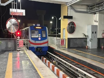 সোমবার থেকে অরেঞ্জ লাইনে পরিবর্তিত মেট্রো পরিষেবা