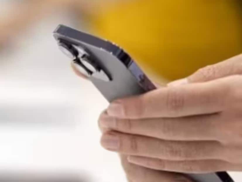 এয়ারটেল এবং ভিআই উভয়ই বারবার ট্যারিফ মেরামতে-এর প্রয়োজনীয়তার উপর জোর দিয়েছে, এটি এমন একটি বাণিজ্যিক শব্দ যা সস্তা প্ল্যানের পরিবর্তে পরিচালনার খরচের সঙ্গে সামঞ্জস্যপূর্ণ মূল্য নির্ধারণকে বোঝায়।