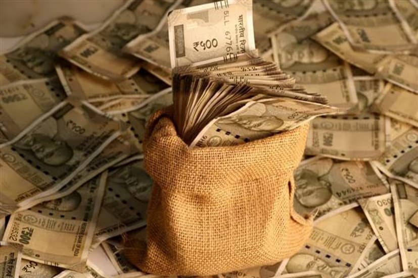 এই ধরনের ব্যবসা করতে কিছুই প্রয়োজন নেই। শুধু প্রয়োজন একটুখানি জায়গা আর ইচ্ছা শক্তি। সামান্য পুঁজি নিয়ে খুব সহজেই শুরু করা যায়।