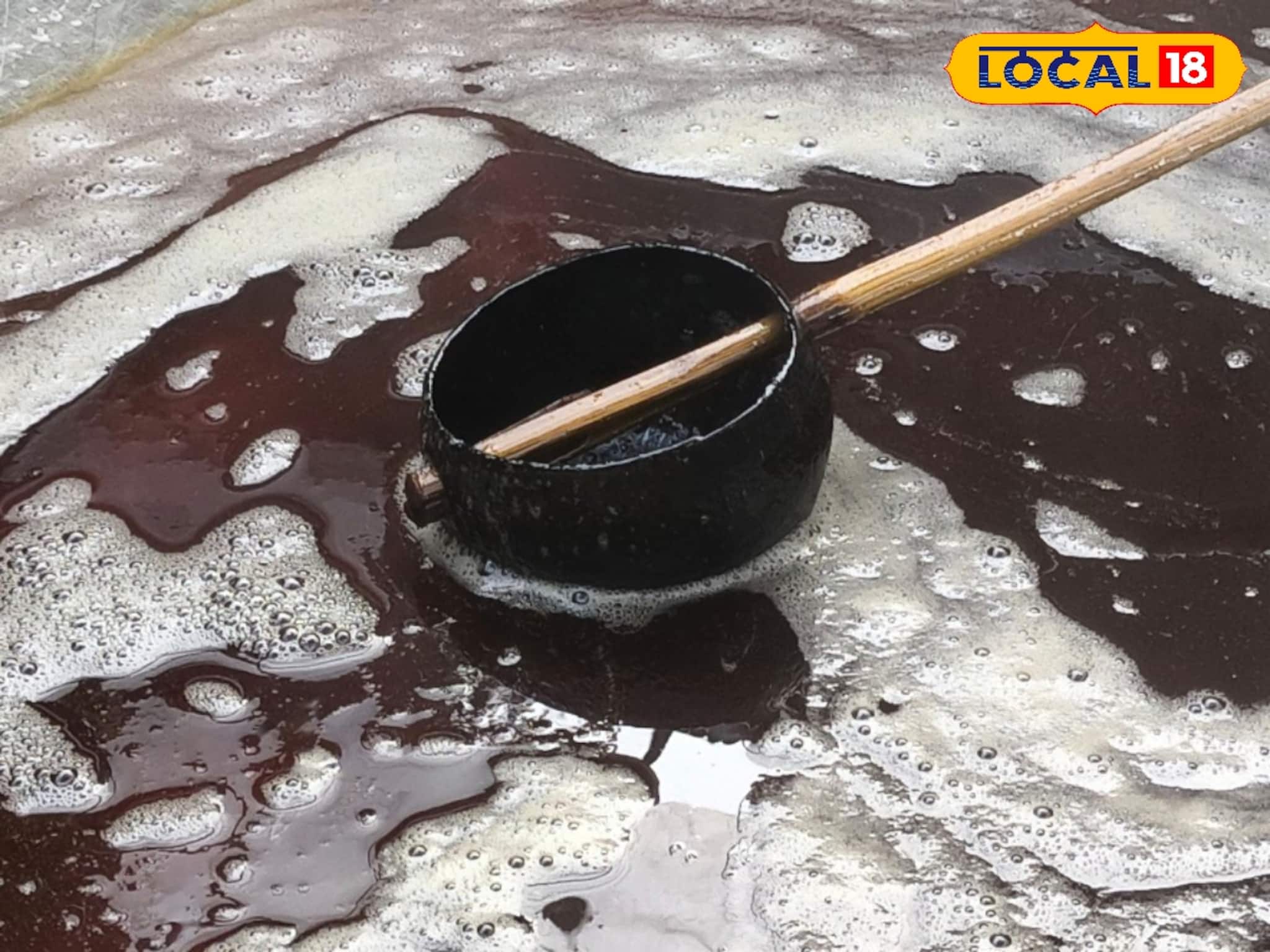 বাঁকুড়ায় শুরু নলেন গুড় বিক্রি! রমরমিয়ে চলেছে ব্যবসা, ভাল লাভের আশায় শিউলিরা