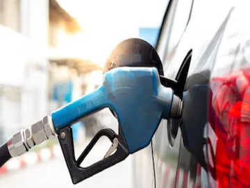 কোথাও কম, কোথাও বেশি! ১৫ নভেম্বর আপনার শহরে পেট্রোল-ডিজেলের দামের তালিকা জেনে নিন! কোথাও কম, কোথাও বেশি! ১৫ নভেম্বর আপনার শহরে পেট্রোল-ডিজেলের দামের তালিকা জেনে নিন!