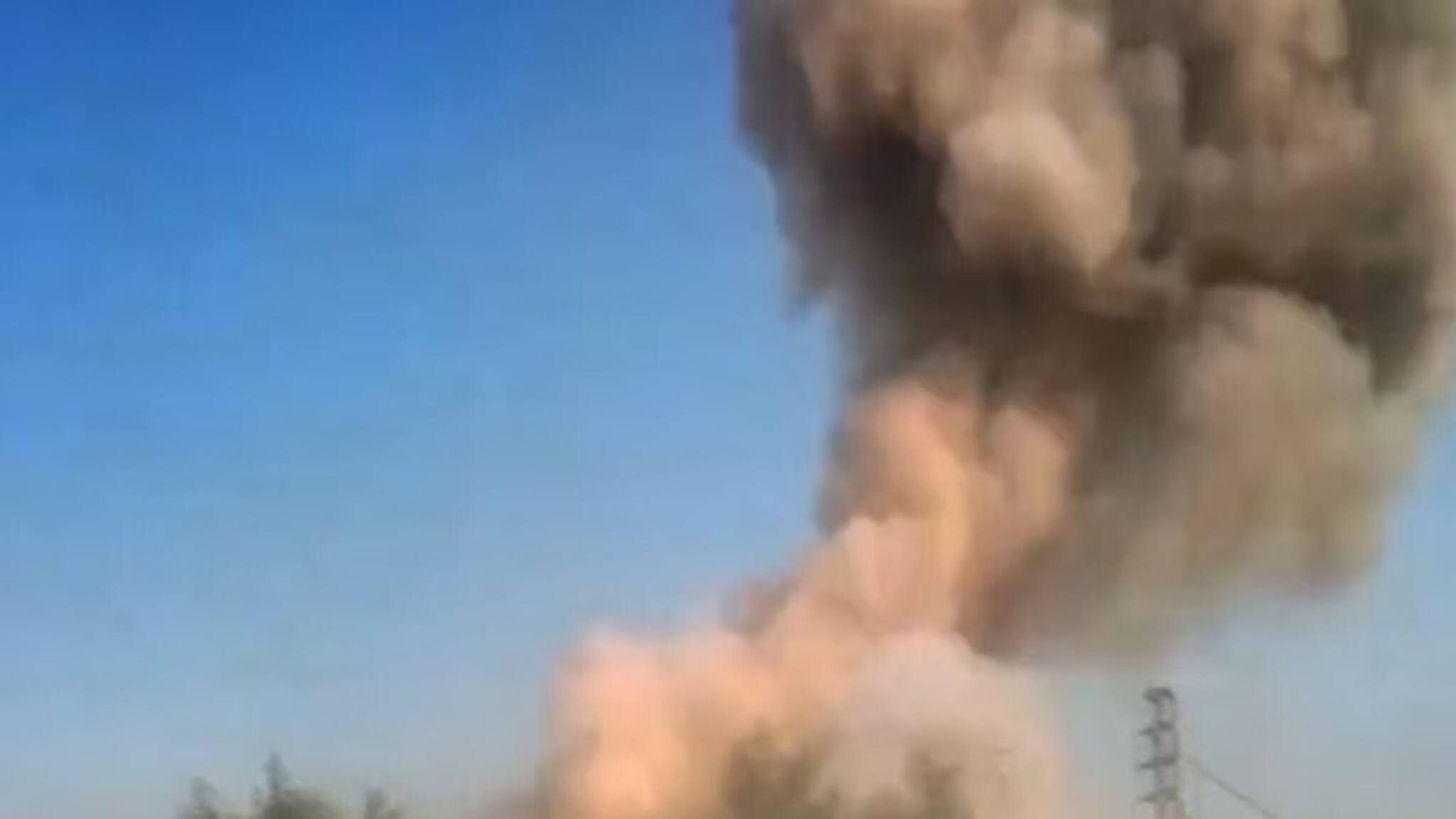 Pakistan News: পাকিস্তানে ভয়াবহ হামলা! প্যারামিলিটারি ফোর্সের সদর দফতরে হামলা, মিলছে বিস্ফোরণের শব্দও!