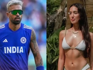 চুমু, কোলে তুলে নেওয়া....প্রেম জমে ক্ষীর! পান্ডিয়া-মাহিকা জানালেন জীবনের সুখবর