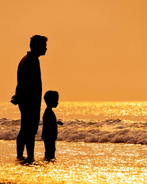 সম্প্রতি এমনই এক পিতা-পুত্রের ভিডিও সোশ্যাল মিডিয়ায় ঝড় তুলেছে। সোশ্যাল মিডিয়ায় আসার সঙ্গে সঙ্গে এই ভিডিও দেখে আপ্লুত নেটিজেনরা। চোখের জল আটকাতে পারছেন না যেন কেউ।কী দেখা গিয়েছে সেই ভাইরাল ভিডিওতে? যা দেখে আবেগে ভাসছে সবাই? Representative Image