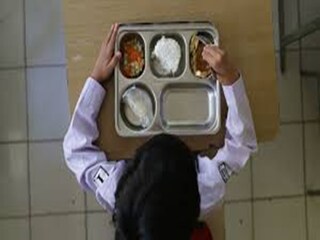 কী এমন হল এই স্কুলে? (প্রতীকী ছবি)