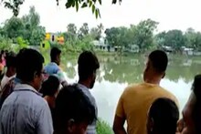 বাড়ি থেকে বেরিয়ে আর ফিরলেন না, বিরাটির পুকুরে মিলল শিক্ষকের দেহ! এলাকায় চাঞ্চল্য