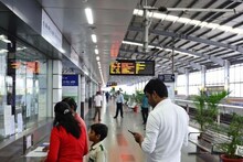 টিকিটের ভাড়া কখন হাফ, কখন ফুল! বাচ্চাদের নিয়ে ট্রেনে চড়ার আগে ভাল করে জেনে নিন!