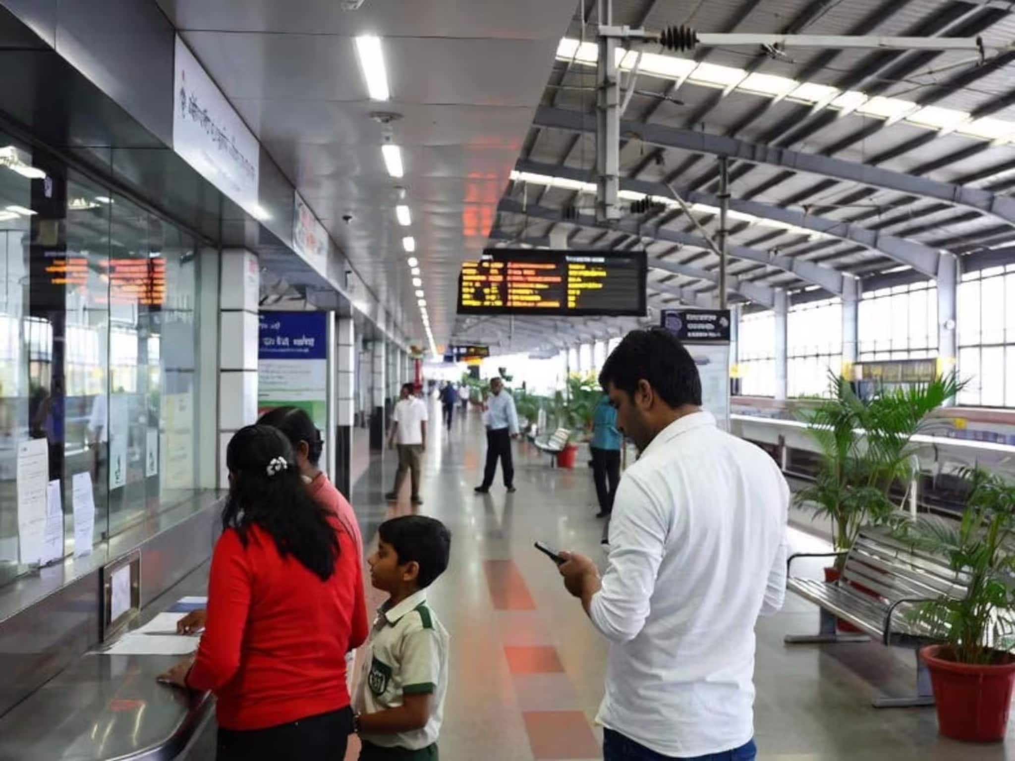 টিকিটের ভাড়া কখন হাফ, কখন ফুল! বাচ্চাদের নিয়ে ট্রেনে চড়ার আগে ভাল করে জেনে নিন!