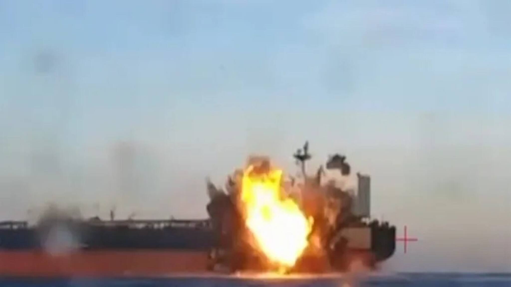 Russia News: ভয়াবহ হামলা চালাল ইউক্রেন, নিশানায় রাশিয়ার গুরুত্বপূর্ণ 'ছায়া নৌবহর'! পাল্টা বদলার অপেক্ষায় পুতিন