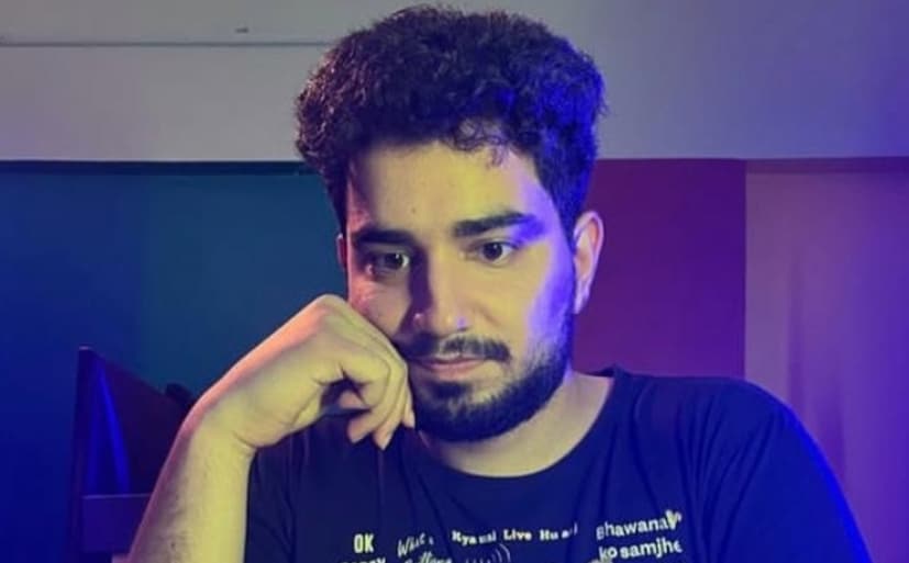 সুপ্রিম কোর্ট পাঁচজন কৌতুকাভিনেতা এবং সোশ্যাল মিডিয়া ইনফ্লুয়েন্সারকে, যাদের মধ্যে সময় রায়নাও রয়েছেন, বিশেষভাবে সক্ষমদের জন্য মাসে দু’বার একটি অনুষ্ঠান আয়োজনের নির্দেশ দিয়েছে, যার লক্ষ্য ছিল সচেতনতা বৃদ্ধি করা এবং এই অভাবী ব্যক্তিদের সম্মান করা।