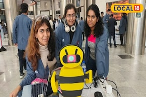 IIT-র ছাত্রের বিরাট চমক..! কথা বলা 'রোবট' থেকে মোবাইল দিয়ে জ্বালানো 'বাল্ব'! ঢিঢি ফেলে দিল