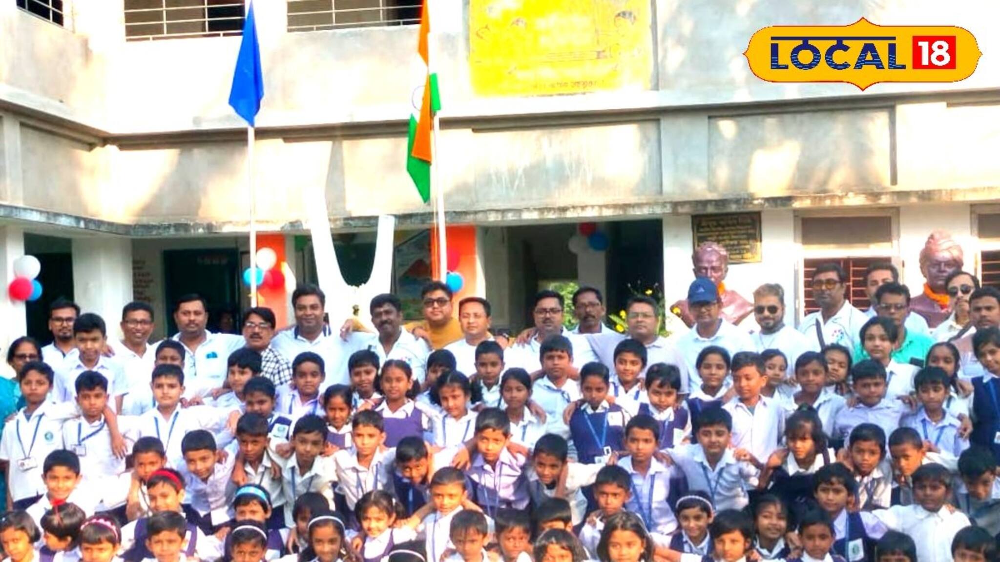 পুনর্মিলনে দিঘার সরকারি স্কুল ভরিয়ে দিলেন ৩০ বছর আগের পড়ুয়ারা, আহ্লাদে আটখানা খুদেরা