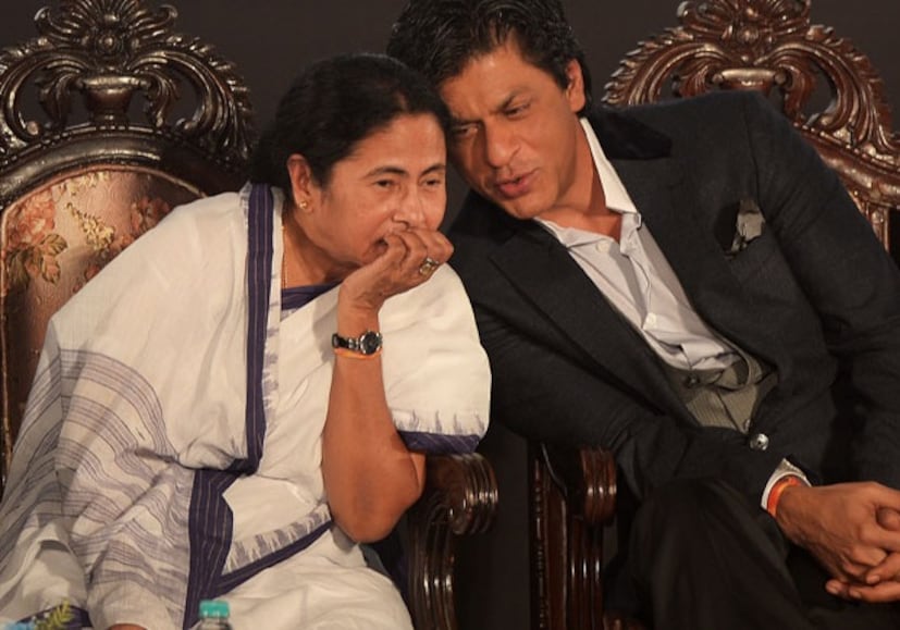 শাহরুখ খানের কথা বলতে গেলে, আজ তার ৬০তম জন্মদিন উদযাপন করা এই অভিনেতাকে শীঘ্রই 'কিং' ছবিতে দেখা যাবে। এই ছবিতে তাকে প্রথমবারের মতো তাঁর মেয়ে সুহানার সঙ্গে দেখা যাবে। 'কিং' দিয়ে সুহানার রূপালি পর্দায় অভিষেক হবে।