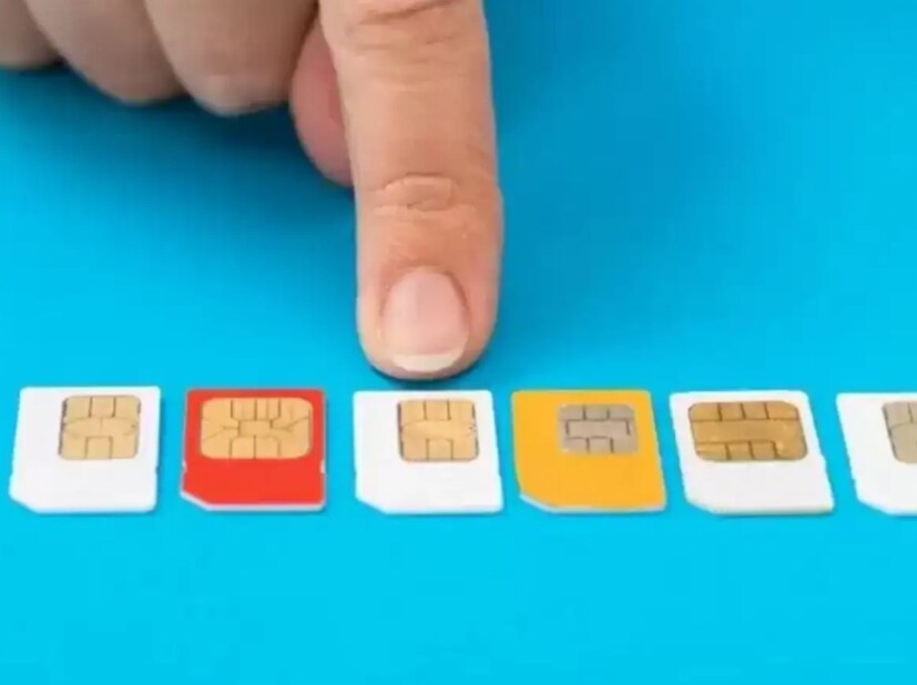 এর অর্থ হল এই অ্যাপগুলি কেবল ওয়াই-ফাইতে চলবে না, ফোনে একটি সক্রিয় সিম কার্ড প্রয়োজন, অন্যথায় অ্যাপটি খুলবে না। সরকার স্পষ্টভাবে জানিয়েছে যে ভারতে হোয়াটসঅ্যাপ, টেলিগ্রাম এবং সিগন্যালের মতো সমস্ত মেসেজিং অ্যাপ অপারেটরদের এখন থেকে ১২০ দিনের মধ্যে টেলিযোগাযোগ বিভাগ (DoT) -এর কাছে তাদের সম্মতি প্রতিবেদন জমা দিতে হবে। এর অর্থ হল এই সংস্থাগুলি একটি লিখিত বিবৃতি প্রদান করবে যা নিশ্চিত করবে যে তারা নতুন সক্রিয় সিম কার্ড নিয়ম সম্পূর্ণরূপে বাস্তবায়ন করেছে কিনা। ১২০ দিনের মধ্যে রিপোর্ট করতে ব্যর্থ হলে কঠোর ব্যবস্থা নেওয়া হবে, কারণ সরকার আর সাইবার জালিয়াতির ঝুঁকি নিতে চায় না।