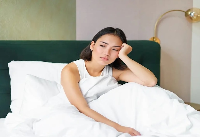 Which Vitamin Deficiency For Laziness: রাতের ভাল এবং গভীর ঘুমের পরেও, অনেক সময় আমরা সকালে অলস বোধ করি। কখনও কখনও আমাদের সকালে উঠতে ইচ্ছা হয় না এবং সারা দিন অসম্ভব ক্লান্ত লাগে। অলসতা সবসময় ঘুমের অভাবের কারণে হয় না, তবে এটি ভিটামিনের অভাবের কারণেও হতে পারে।