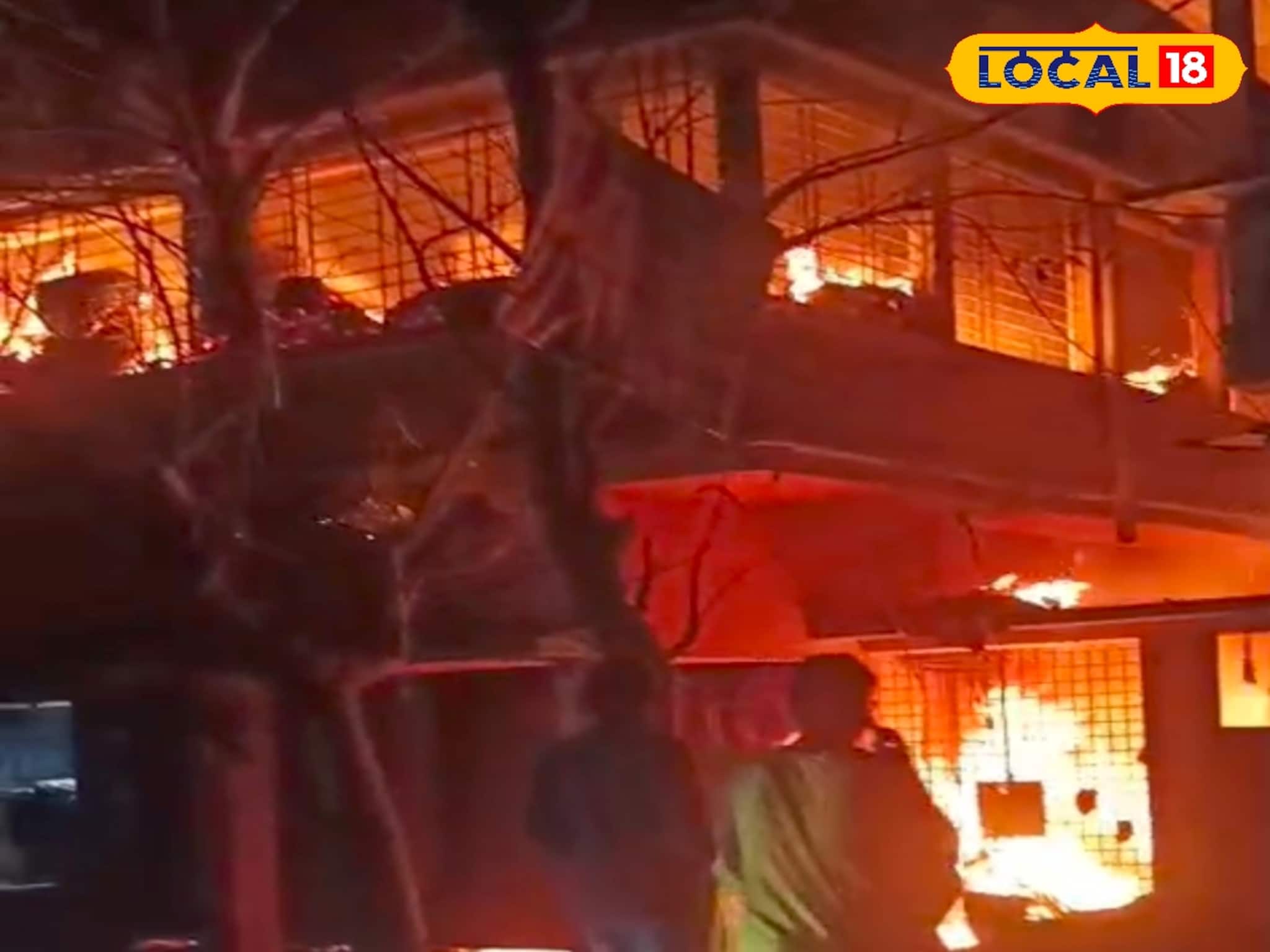 South 24 Parganas News: কাগজের ফুলেই বাড়ল বিপদ, ভোররাতে আগুনের তাণ্ডব! গৌড়হাটে পুড়ে ছাই দোকান